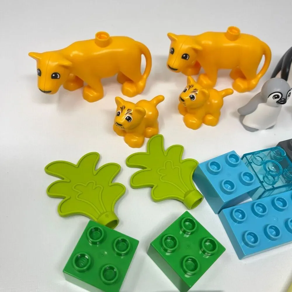 Lego Duplo Animal Families Penguins & Lions 10442 2 Sets Preowned Building Block